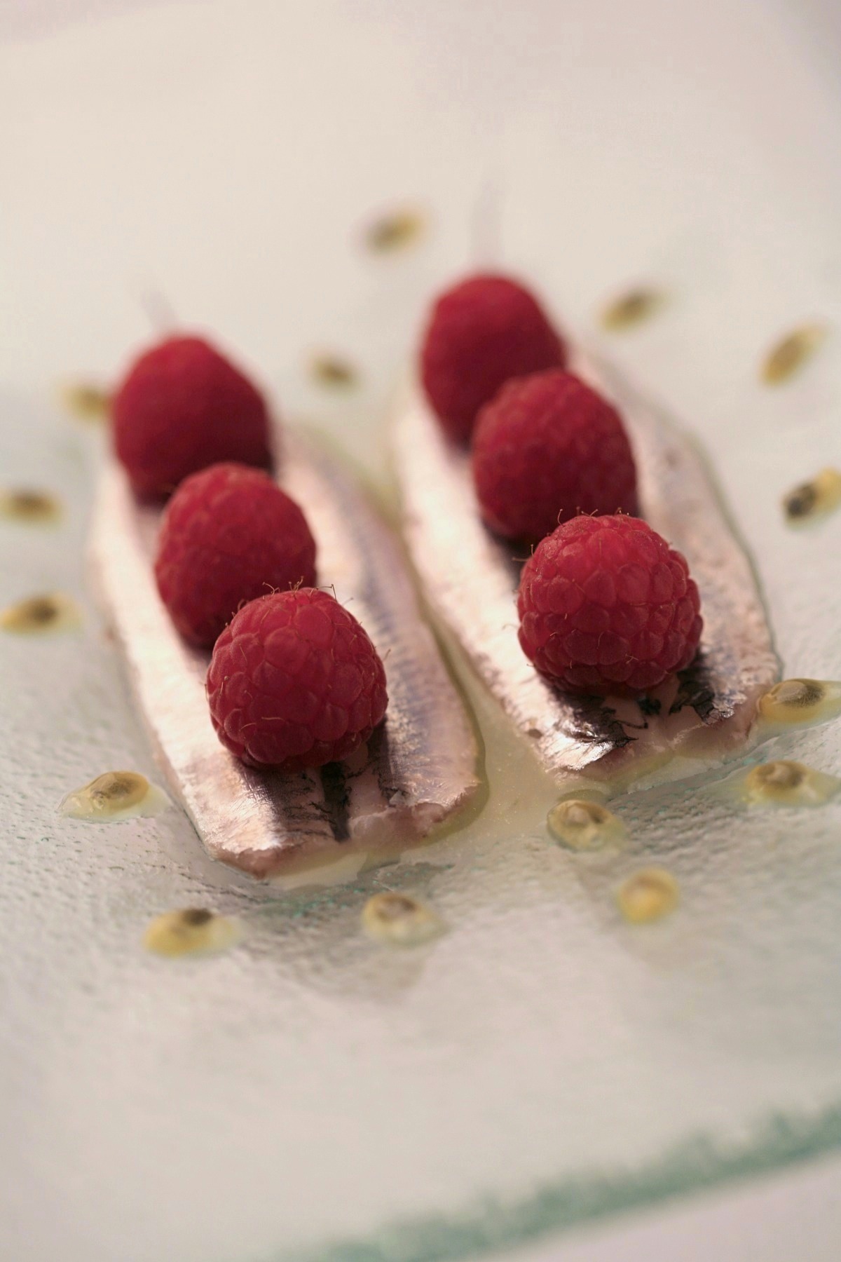 Marinated fresh anchovies with raspberry | Recipe and Styling: Orsola Ciriello Kogan | Photo: ©LuciaZeccara